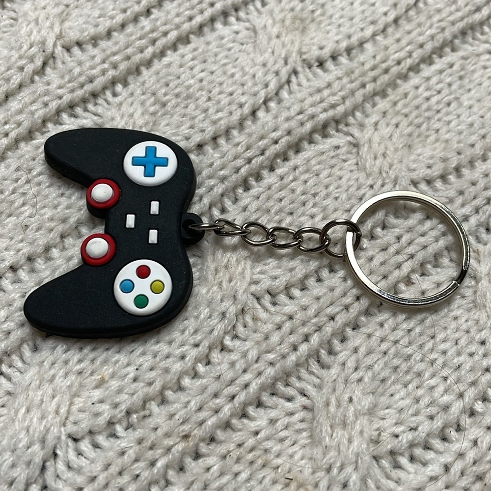 New Game Controller Gamer Gaming Keychain Purse Charm Stocking Stuffer Gift - Picture 3 of 3